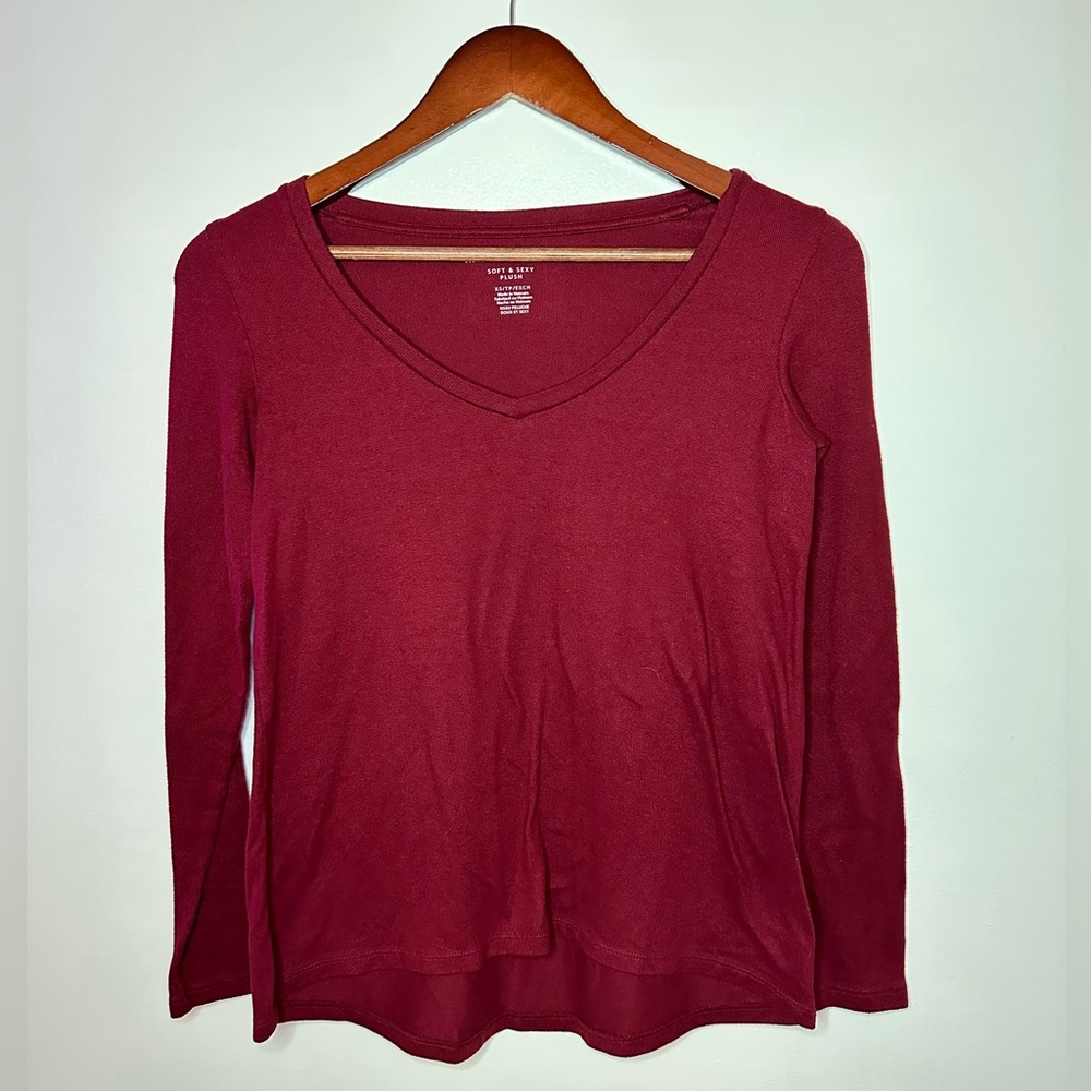 American Eagle Soft & Sexy Plush Long Sleeve V Shirt